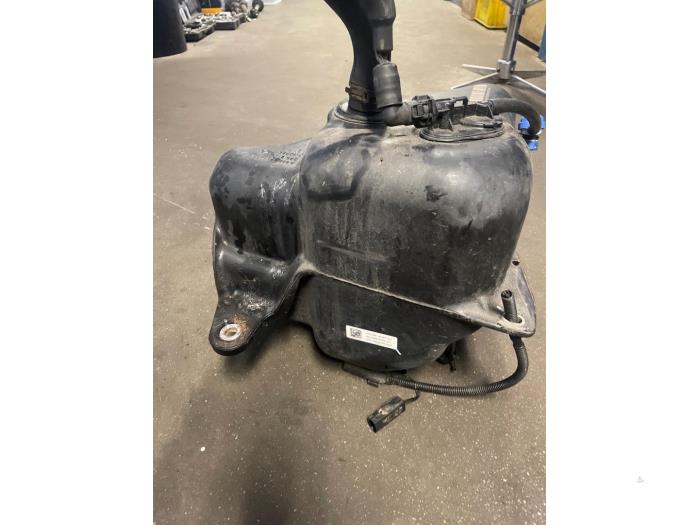 Additive tank Mercedes Sprinter 3,5t 316 CDI 16V A9064701815 3306137