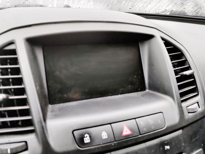 Interior display from a Opel Insignia Sports Tourer 2.0 CDTI 16V 110 Ecotec 2011