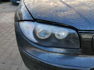 Used Headlight, right BMW 1 serie (E81) 116i 1.6 16V Price on request offered by Bongers Auto-Onderdelen Zeeland