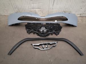 Used Front bumper Renault Clio IV (5R) Price on request offered by Bongers Auto-Onderdelen Zeeland