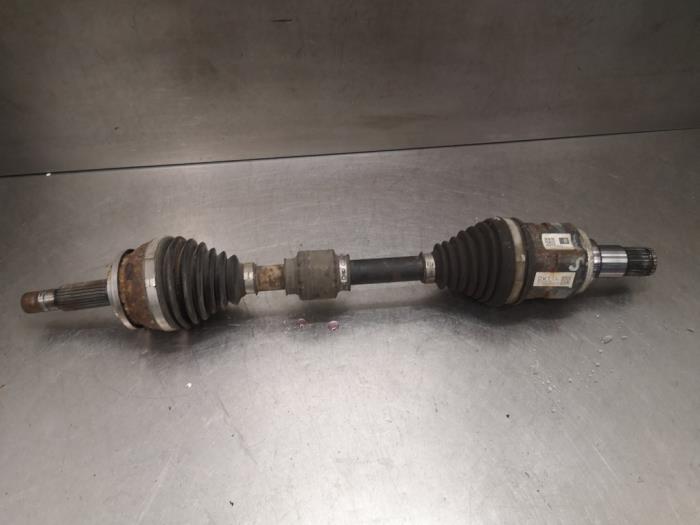 Front drive shaft, left from a Toyota Prius (ZVW3) 1.8 16V 2012