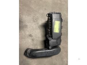 Used Air box Peugeot 3008 I (0U/HU) 1.6 HDiF 16V Price on request offered by Bongers Auto-Onderdelen Zeeland