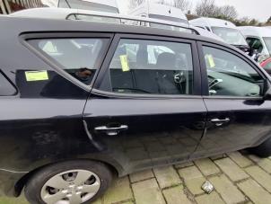 Gebrauchte Tür 4-türig rechts hinten Kia Cee'd Sporty Wagon (EDF) 1.6 CRDi 115 16V Preis auf Anfrage angeboten von Bongers Auto-Onderdelen Zeeland