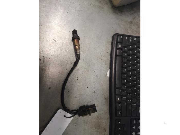 Lambda probe from a Hyundai i30 Crosswagon (WWH) 1.6 CRDi 16V VGT HP 2011