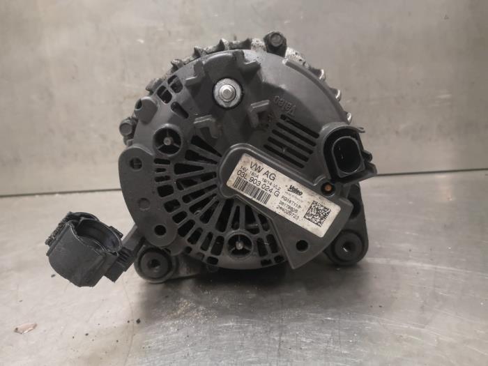 Dynamo från en Volkswagen Multivan T5 (7E/7HC/7HF/7HM) 2.0 BiTDI DRF 4Motion 2014