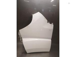Used Front wing, left Citroen Jumper (U9) 3.0 HDi 180 Euro 5 Price on request offered by Bongers Auto-Onderdelen Zeeland