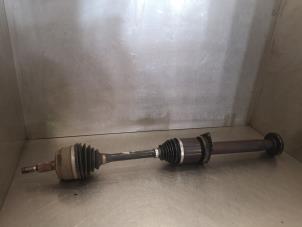 Used Front drive shaft, right Volkswagen Transporter T5 2.5 TDi Price on request offered by Bongers Auto-Onderdelen Zeeland