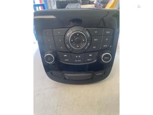 Used Radio control panel Chevrolet Orlando (YYM/YYW) 1.8 16V VVT Price on request offered by Bongers Auto-Onderdelen Zeeland