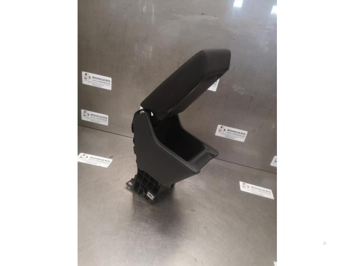 Armrest from a Volkswagen Polo VI (AW1) 2.0 GTI Turbo 16V 2019