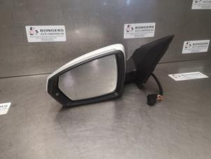 Used Wing mirror, left Volkswagen Polo VI (AW1) 2.0 GTI Turbo 16V Price on request offered by Bongers Auto-Onderdelen Zeeland