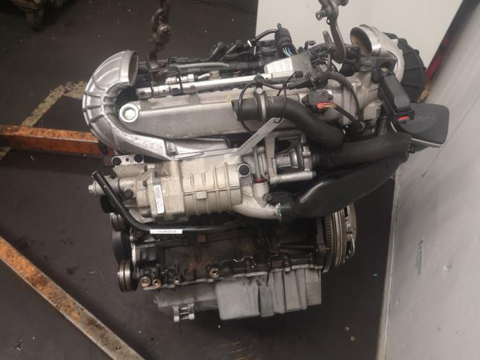 Engine from a MINI Mini Open (R52) 1.6 16V Cooper S 2005