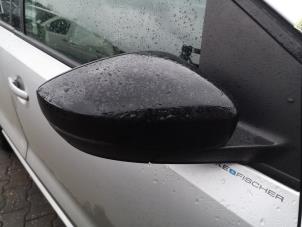 Used Wing mirror, right Volkswagen Polo V (6R) 1.2 TSI Price on request offered by Bongers Auto-Onderdelen Zeeland