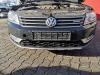 Front bumper from a Volkswagen Passat Alltrack (365) 2.0 TDI 16V 170 4Motion 2012