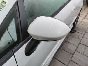 Używane Lusterko zewnetrzne lewe Fiat Punto Evo (199) 1.3 JTD Multijet 85 16V Euro 5 Cena na żądanie oferowane przez Bongers Auto-Onderdelen Zeeland