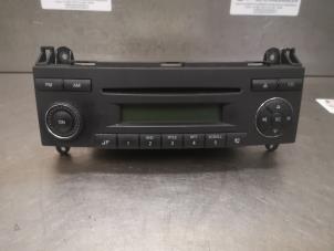Usados Radio Mercedes Sprinter 4,6t (906.65) 416 CDI 16V Precio de solicitud ofrecido por Bongers Auto-Onderdelen Zeeland