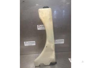 Used Expansion vessel Kia Sorento I (JC) 2.5 CRDi 16V VGT Price on request offered by Bongers Auto-Onderdelen Zeeland