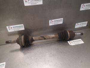 Used Front drive shaft, left Peugeot 206 (2A/C/H/J/S) 1.4 XR,XS,XT,Gentry Price on request offered by Bongers Auto-Onderdelen Zeeland