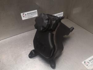Used Expansion vessel BMW 1 serie (E88) 118i 16V Price on request offered by Bongers Auto-Onderdelen Zeeland