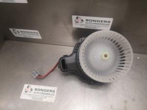 Usagé Moteur de ventilation chauffage Ford Kuga III (DFK) 2.0 EcoBlue 4x4 Prix sur demande proposé par Bongers Auto-Onderdelen Zeeland