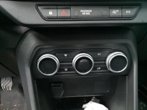 Used Heater control panel Dacia Sandero III 1.0 TCe 90 12V Price on request offered by Bongers Auto-Onderdelen Zeeland