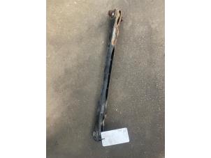 Used Rear upper wishbone, left BMW Mini One/Cooper (R50) 1.6 16V One Price on request offered by Bongers Auto-Onderdelen Zeeland