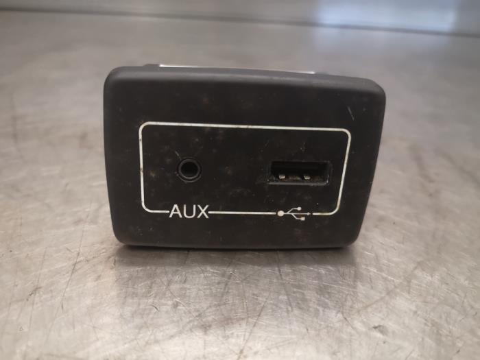 Connexion USB d'un Fiat Ducato (250) 2.0 D 115 Multijet 2016