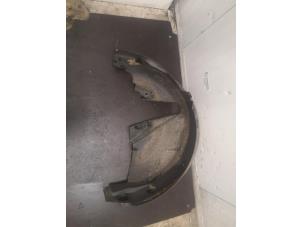 Used Wheel arch liner Renault Clio IV (5R) 0.9 Energy TCE 90 12V Price on request offered by Bongers Auto-Onderdelen Zeeland
