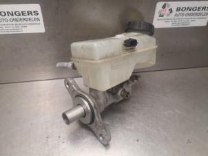 Used Master cylinder Renault Clio IV (5R) 0.9 Energy TCE 90 12V Price on request offered by Bongers Auto-Onderdelen Zeeland
