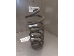 Used Rear coil spring Renault Clio IV (5R) 0.9 Energy TCE 90 12V Price on request offered by Bongers Auto-Onderdelen Zeeland