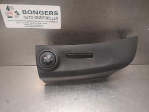 Used Start/stop switch Renault Clio IV (5R) 0.9 Energy TCE 90 12V Price on request offered by Bongers Auto-Onderdelen Zeeland