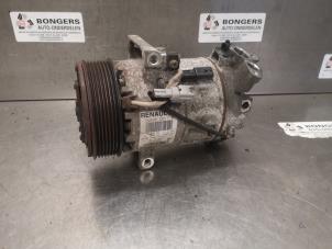 Used Air conditioning pump Renault Clio IV (5R) 0.9 Energy TCE 90 12V Price on request offered by Bongers Auto-Onderdelen Zeeland