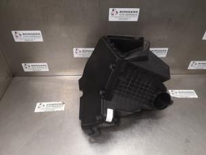 Used Air box Audi A5 (8T3) 3.2 FSI V6 24V Quattro Price on request offered by Bongers Auto-Onderdelen Zeeland