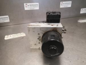 Usados Bomba ABS Mercedes ML I (163) 430 4.3 V8 24V Autom. Precio de solicitud ofrecido por Bongers Auto-Onderdelen Zeeland