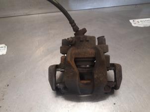 Used Front brake calliper, right Renault Clio IV (5R) 1.2 16V Price on request offered by Bongers Auto-Onderdelen Zeeland
