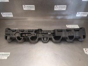 Used Rear bumper frame Renault Clio IV (5R) 1.2 16V Price on request offered by Bongers Auto-Onderdelen Zeeland