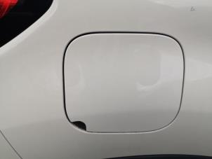 Used Tank cap cover Renault Captur (2R) 0.9 Energy TCE 12V Price on request offered by Bongers Auto-Onderdelen Zeeland