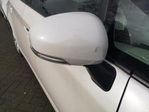 Used Wing mirror, right Toyota Prius (ZVW3) 1.8 16V Price on request offered by Bongers Auto-Onderdelen Zeeland