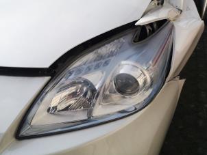 Used Headlight, left Toyota Prius (ZVW3) 1.8 16V Price on request offered by Bongers Auto-Onderdelen Zeeland