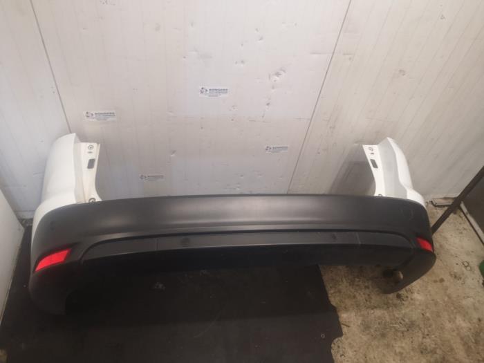 Rear bumper from a Ford Focus 3 Wagon 1.0 Ti-VCT EcoBoost 12V 100 2014