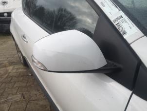 Used Wing mirror, right Renault Megane III Coupe (DZ) 1.6 16V Price on request offered by Bongers Auto-Onderdelen Zeeland