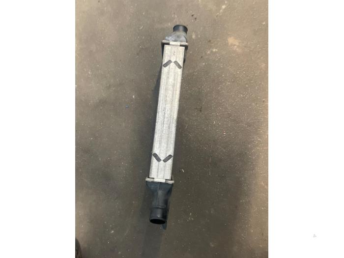 Intercooler d'un SsangYong Rodius 2.0 e-200 Xdi 16V 4WD 2015