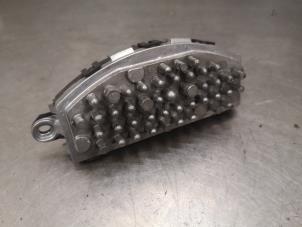 Used Heater resistor BMW 1 serie (F21) 116i 1.5 TwinPower 12V Price on request offered by Bongers Auto-Onderdelen Zeeland
