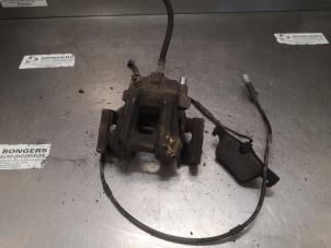 Used Rear brake calliper, right BMW 1 serie (F21) 116i 1.5 TwinPower 12V Price on request offered by Bongers Auto-Onderdelen Zeeland