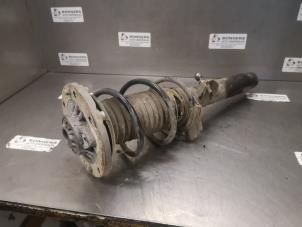Used Front shock absorber rod, left BMW 1 serie (F21) 116i 1.5 TwinPower 12V Price on request offered by Bongers Auto-Onderdelen Zeeland