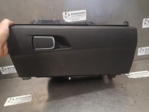 Used Glovebox BMW 1 serie (F21) 116i 1.5 TwinPower 12V Price on request offered by Bongers Auto-Onderdelen Zeeland
