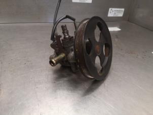 Used Power steering pump Mitsubishi Space Star (DG) 1.8 16V GDI Price on request offered by Bongers Auto-Onderdelen Zeeland
