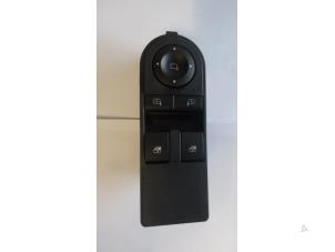New Electric window switch Opel Zafira Price on request offered by Bongers Auto-Onderdelen Zeeland