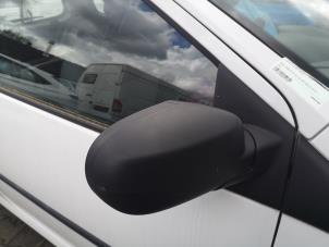 Gebrauchte Außenspiegel rechts Renault Twingo II (CN) 1.5 dCi 75 FAP Preis auf Anfrage angeboten von Bongers Auto-Onderdelen Zeeland