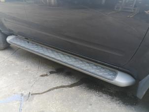 Used Side skirt, right Nissan Pathfinder (R51) 2.5 dCi 16V 4x4 Price on request offered by Bongers Auto-Onderdelen Zeeland