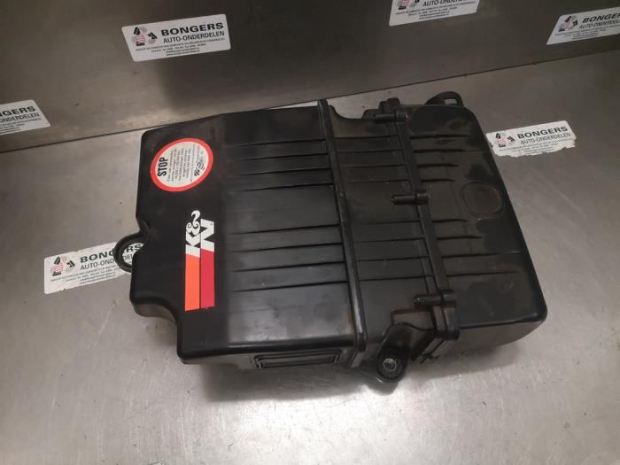 Air box from a Fiat 500 (312) 1.2 69 2009